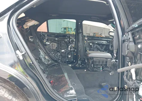 2016 Chrysler 300 z USA, uszkodzony, nr VIN 2C3CCABT5GH116743